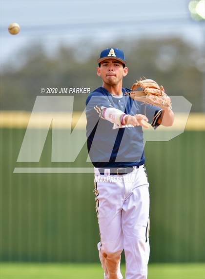 Thumbnail 3 in McCallum vs. Akins (AISD Tournament) photogallery.