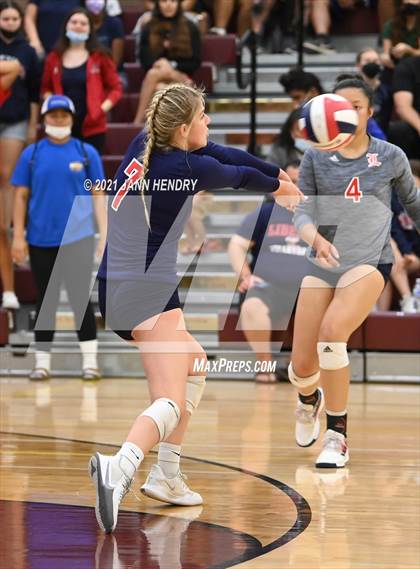 Thumbnail 1 in Liberty vs. Rancho (3A State Championship) photogallery.