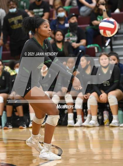 Thumbnail 1 in Liberty vs. Rancho (3A State Championship) photogallery.
