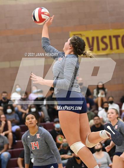 Thumbnail 2 in Liberty vs. Rancho (3A State Championship) photogallery.