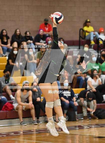 Thumbnail 1 in Liberty vs. Rancho (3A State Championship) photogallery.