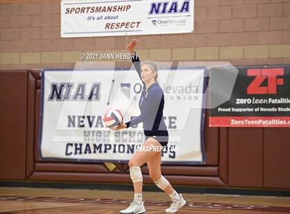 Thumbnail 1 in Liberty vs. Rancho (3A State Championship) photogallery.