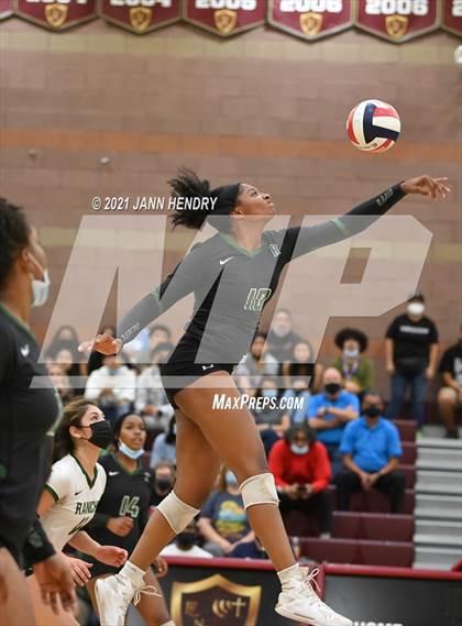 Thumbnail 3 in Liberty vs. Rancho (3A State Championship) photogallery.