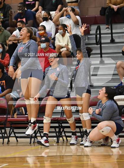 Thumbnail 1 in Liberty vs. Rancho (3A State Championship) photogallery.