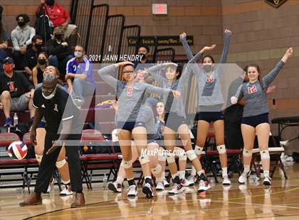 Thumbnail 3 in Liberty vs. Rancho (3A State Championship) photogallery.