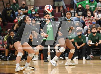 Thumbnail 2 in Liberty vs. Rancho (3A State Championship) photogallery.