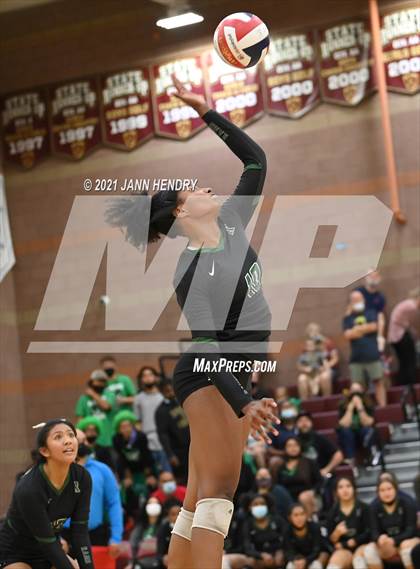Thumbnail 2 in Liberty vs. Rancho (3A State Championship) photogallery.