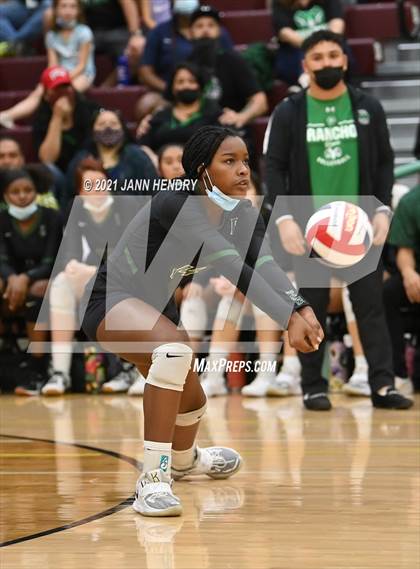 Thumbnail 3 in Liberty vs. Rancho (3A State Championship) photogallery.