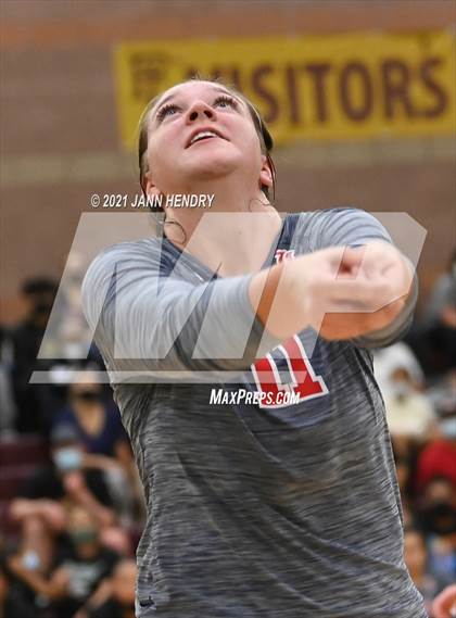 Thumbnail 2 in Liberty vs. Rancho (3A State Championship) photogallery.