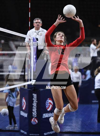 Thumbnail 1 in Eaglecrest vs. Denver East (CHSAA 5A Playoff) photogallery.