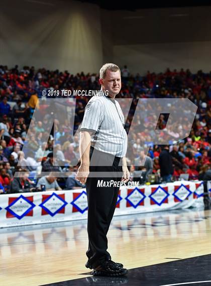 Thumbnail 3 in Mills University Studies vs Magnolia (AAA 4A Final) photogallery.