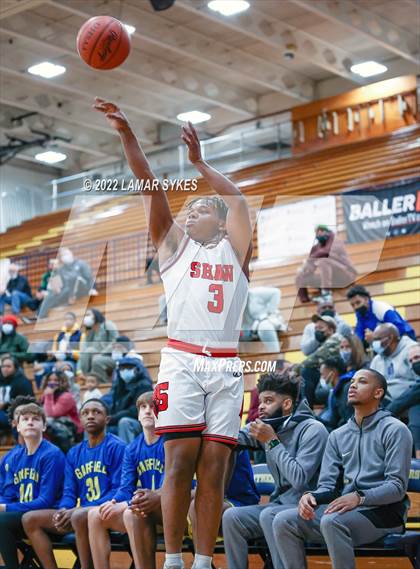 Thumbnail 2 in Shaw vs. Garfield Heights photogallery.