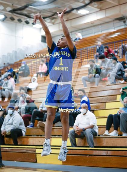 Thumbnail 2 in Shaw vs. Garfield Heights photogallery.