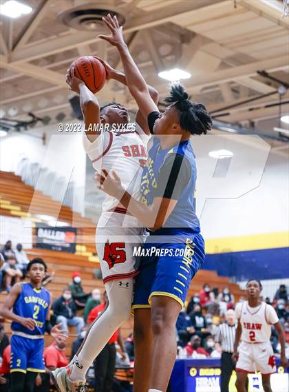 Thumbnail 3 in Shaw vs. Garfield Heights photogallery.