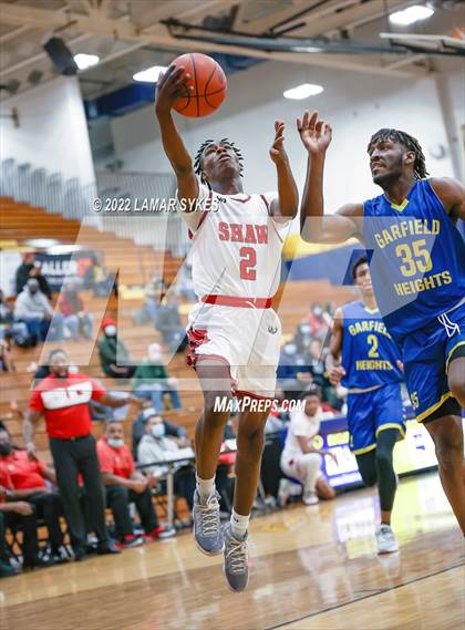 Thumbnail 2 in Shaw vs. Garfield Heights photogallery.