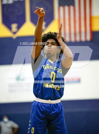 Thumbnail 1 in Shaw vs. Garfield Heights photogallery.