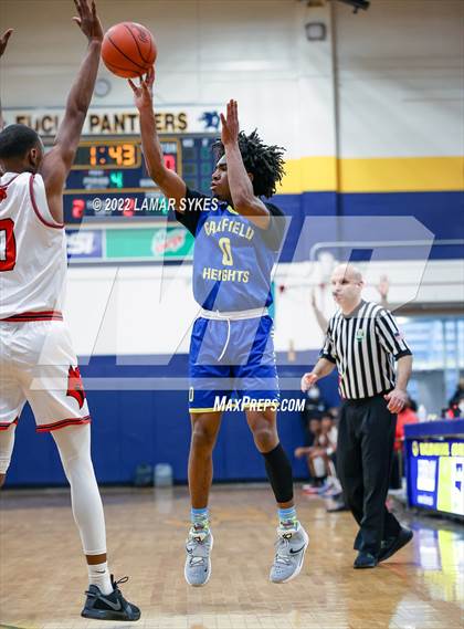 Thumbnail 3 in Shaw vs. Garfield Heights photogallery.