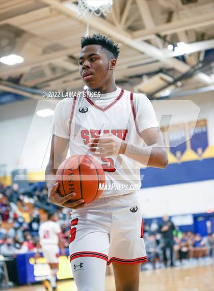 Thumbnail 2 in Shaw vs. Garfield Heights photogallery.