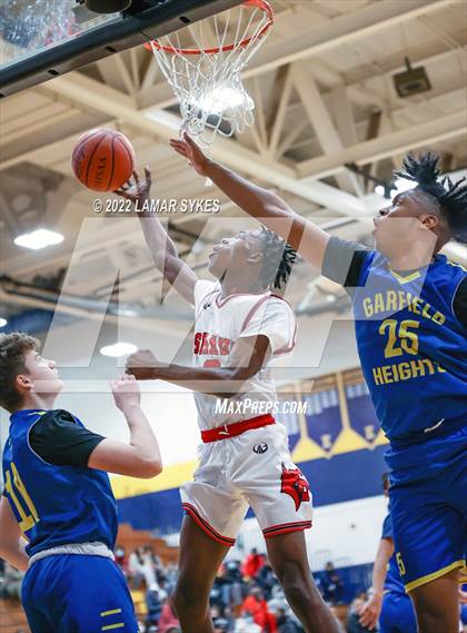 Thumbnail 3 in Shaw vs. Garfield Heights photogallery.