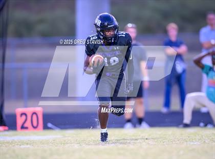 Thumbnail 2 in Cuthbertson @ Porter Ridge photogallery.