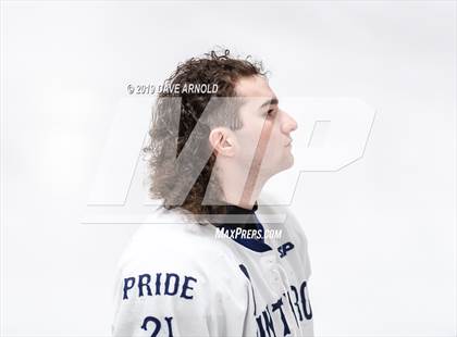 Thumbnail 2 in Stoneham vs Winthrop (MIAA Division 2 North 1st Round) photogallery.