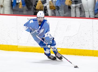 Thumbnail 2 in Stoneham vs Winthrop (MIAA Division 2 North 1st Round) photogallery.