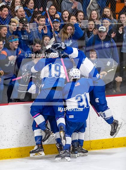 Thumbnail 3 in Stoneham vs Winthrop (MIAA Division 2 North 1st Round) photogallery.