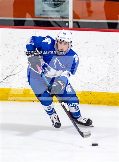 Thumbnail 3 in Stoneham vs Winthrop (MIAA Division 2 North 1st Round) photogallery.