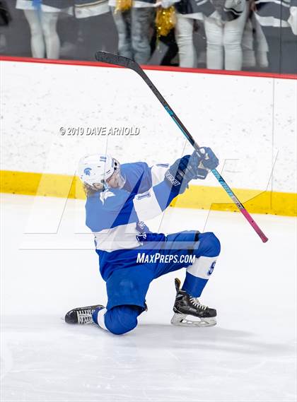 Thumbnail 1 in Stoneham vs Winthrop (MIAA Division 2 North 1st Round) photogallery.