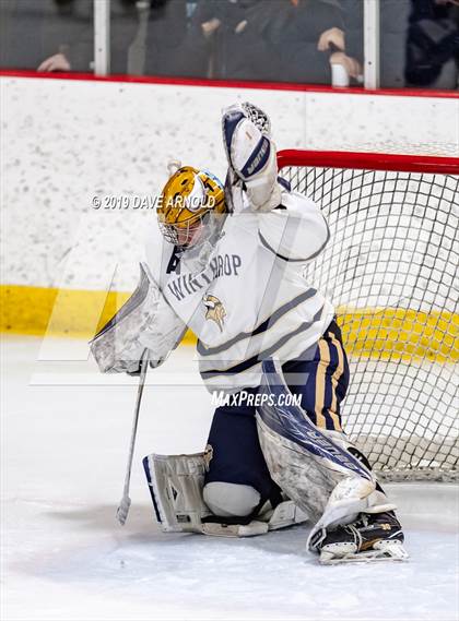 Thumbnail 2 in Stoneham vs Winthrop (MIAA Division 2 North 1st Round) photogallery.