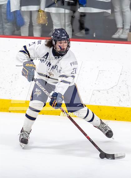 Thumbnail 2 in Stoneham vs Winthrop (MIAA Division 2 North 1st Round) photogallery.