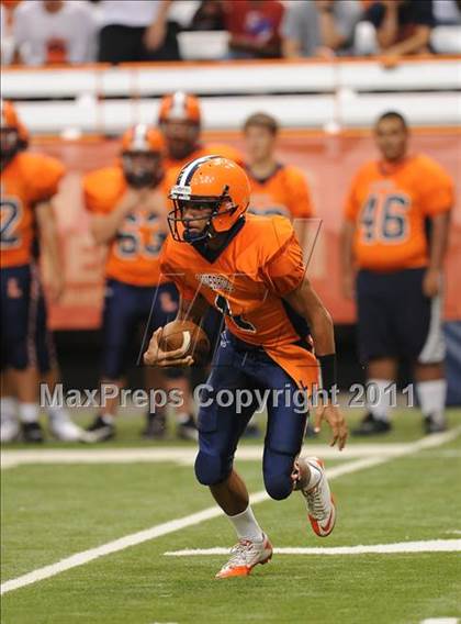 Thumbnail 1 in Liverpool vs. St. Francis Prep (Syracuse Kickoff Classic) photogallery.