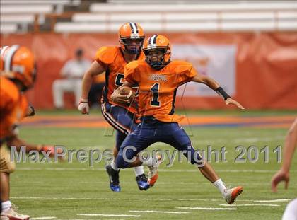 Thumbnail 3 in Liverpool vs. St. Francis Prep (Syracuse Kickoff Classic) photogallery.