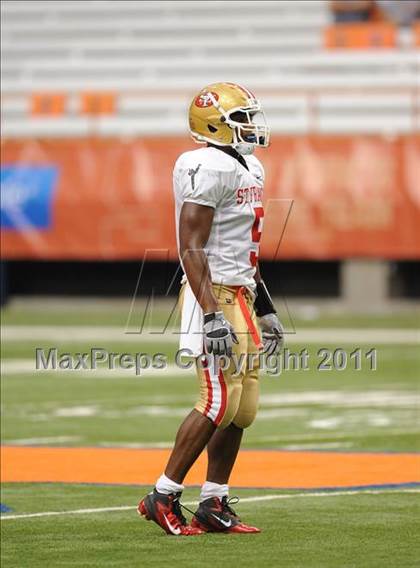 Thumbnail 1 in Liverpool vs. St. Francis Prep (Syracuse Kickoff Classic) photogallery.