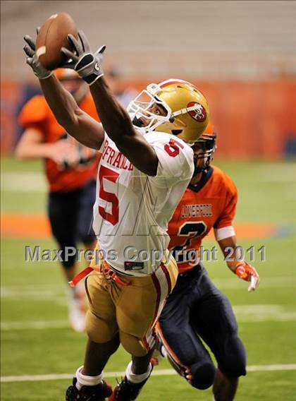 Thumbnail 2 in Liverpool vs. St. Francis Prep (Syracuse Kickoff Classic) photogallery.