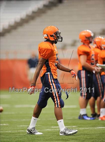 Thumbnail 1 in Liverpool vs. St. Francis Prep (Syracuse Kickoff Classic) photogallery.