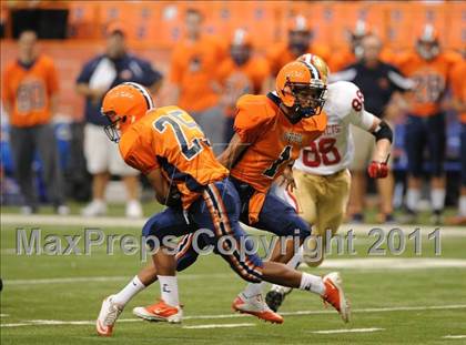Thumbnail 2 in Liverpool vs. St. Francis Prep (Syracuse Kickoff Classic) photogallery.