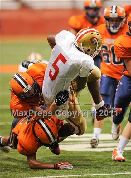 Thumbnail 1 in Liverpool vs. St. Francis Prep (Syracuse Kickoff Classic) photogallery.