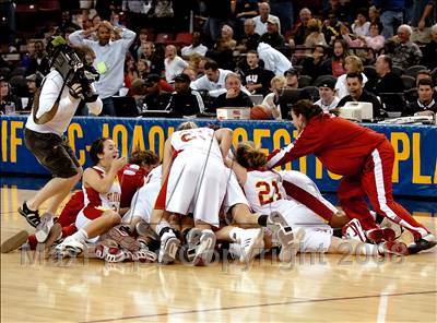 Thumbnail 3 in Oak Ridge vs. St. Francis (CIF SJS D2 Final) photogallery.