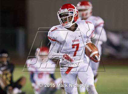 Thumbnail 3 in Redondo Union vs. Calabasas photogallery.