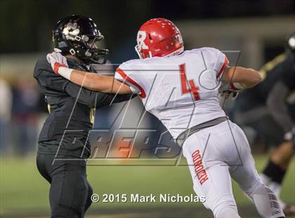 Thumbnail 3 in Redondo Union vs. Calabasas photogallery.