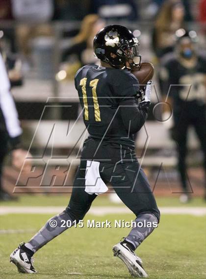Thumbnail 3 in Redondo Union vs. Calabasas photogallery.