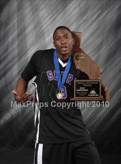 Thumbnail 1 in Bishop O'Dowd vs. Serra (CIF State D3 Award Photos) photogallery.