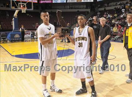 Thumbnail 1 in Bishop O'Dowd vs. Serra (CIF State D3 Award Photos) photogallery.