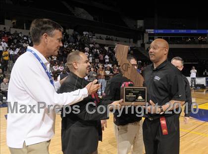 Thumbnail 2 in Bishop O'Dowd vs. Serra (CIF State D3 Award Photos) photogallery.