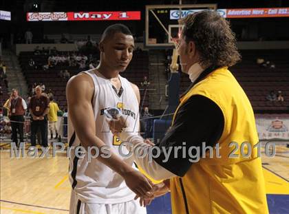 Thumbnail 2 in Bishop O'Dowd vs. Serra (CIF State D3 Award Photos) photogallery.