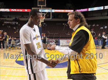 Thumbnail 1 in Bishop O'Dowd vs. Serra (CIF State D3 Award Photos) photogallery.
