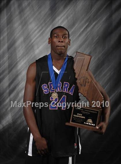 Thumbnail 2 in Bishop O'Dowd vs. Serra (CIF State D3 Award Photos) photogallery.