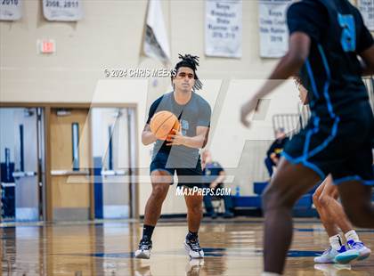 Thumbnail 3 in Denmark vs Seckinger (2023 Hounds Holiday Hoop Classic) photogallery.