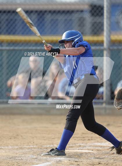 Thumbnail 3 in Regis Jesuit @ Grandview photogallery.